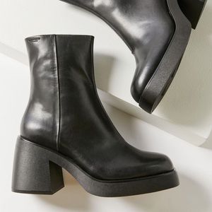 NWOT Vagabond Brooke Platform Boots